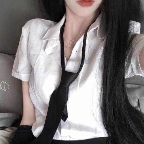 白石山下一家人